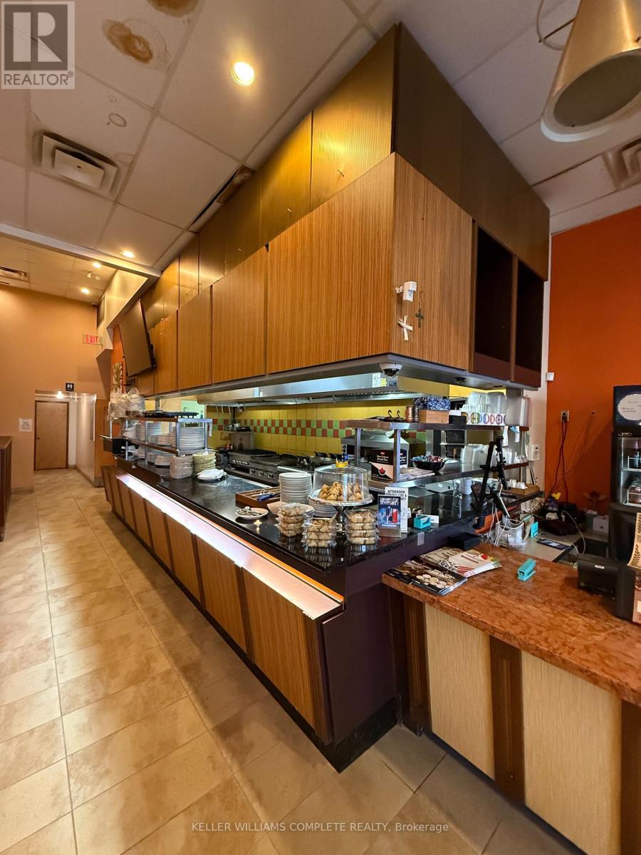 1508 Upper James Street, Hamilton (Mewburn), Ontario  L9B 1K3 - Photo 10 - X12442382