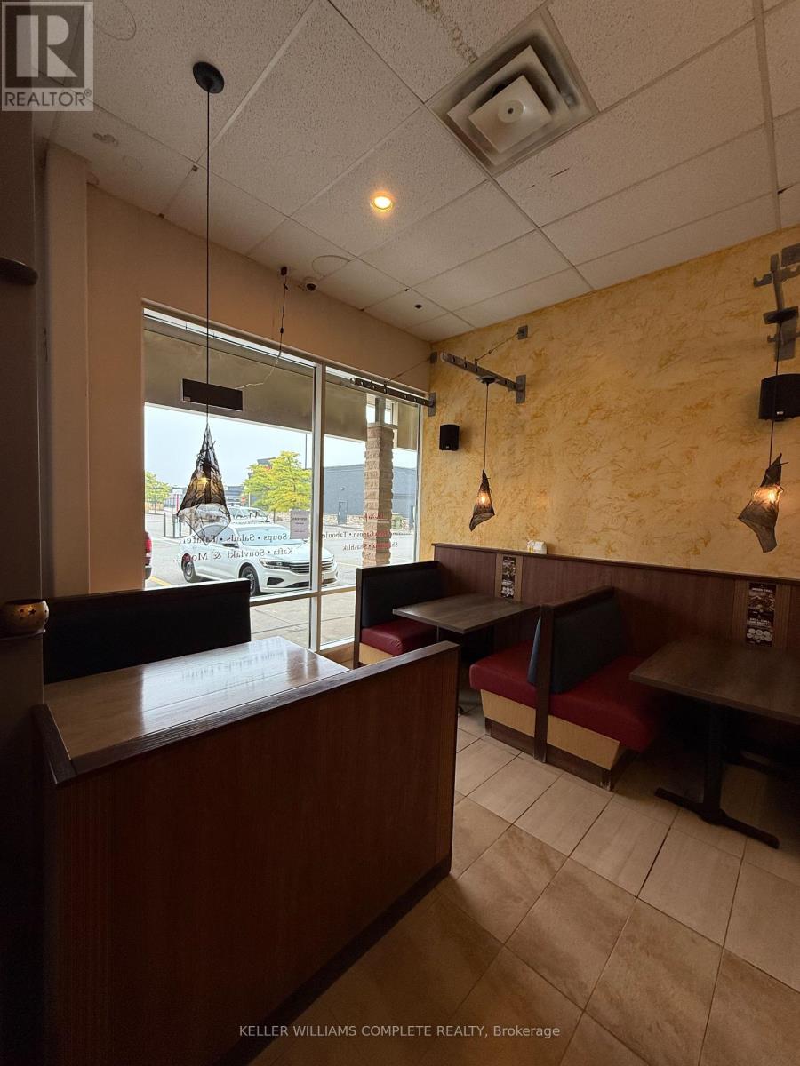 1508 Upper James Street, Hamilton (Mewburn), Ontario  L9B 1K3 - Photo 2 - X12442382