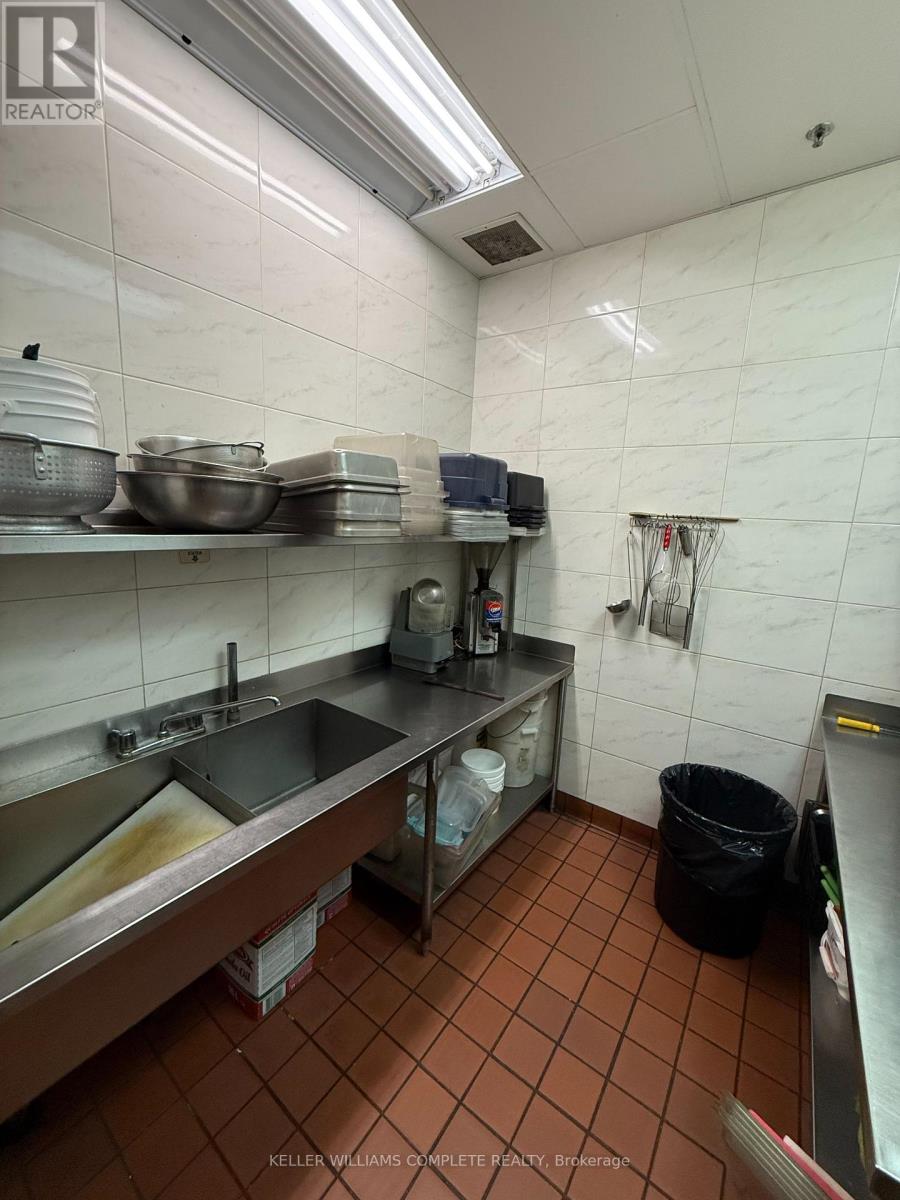 1508 Upper James Street, Hamilton (Mewburn), Ontario  L9B 1K3 - Photo 32 - X12442382