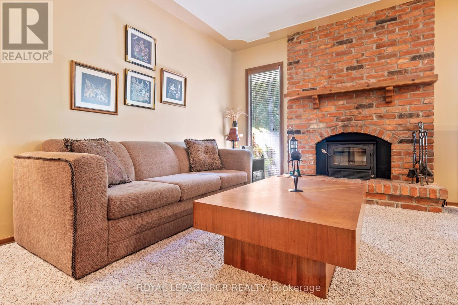 5396 Wellington 49 Road, Guelph/eramosa, Ontario  N0B 2K0 - Photo 6 - X12442404