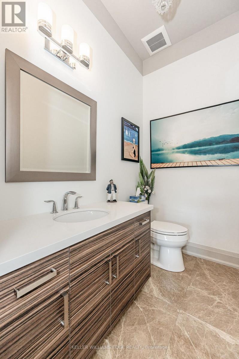 1081 Beach Boulevard, Hamilton (Hamilton Beach), Ontario  L8H 6Z9 - Photo 16 - X12442417