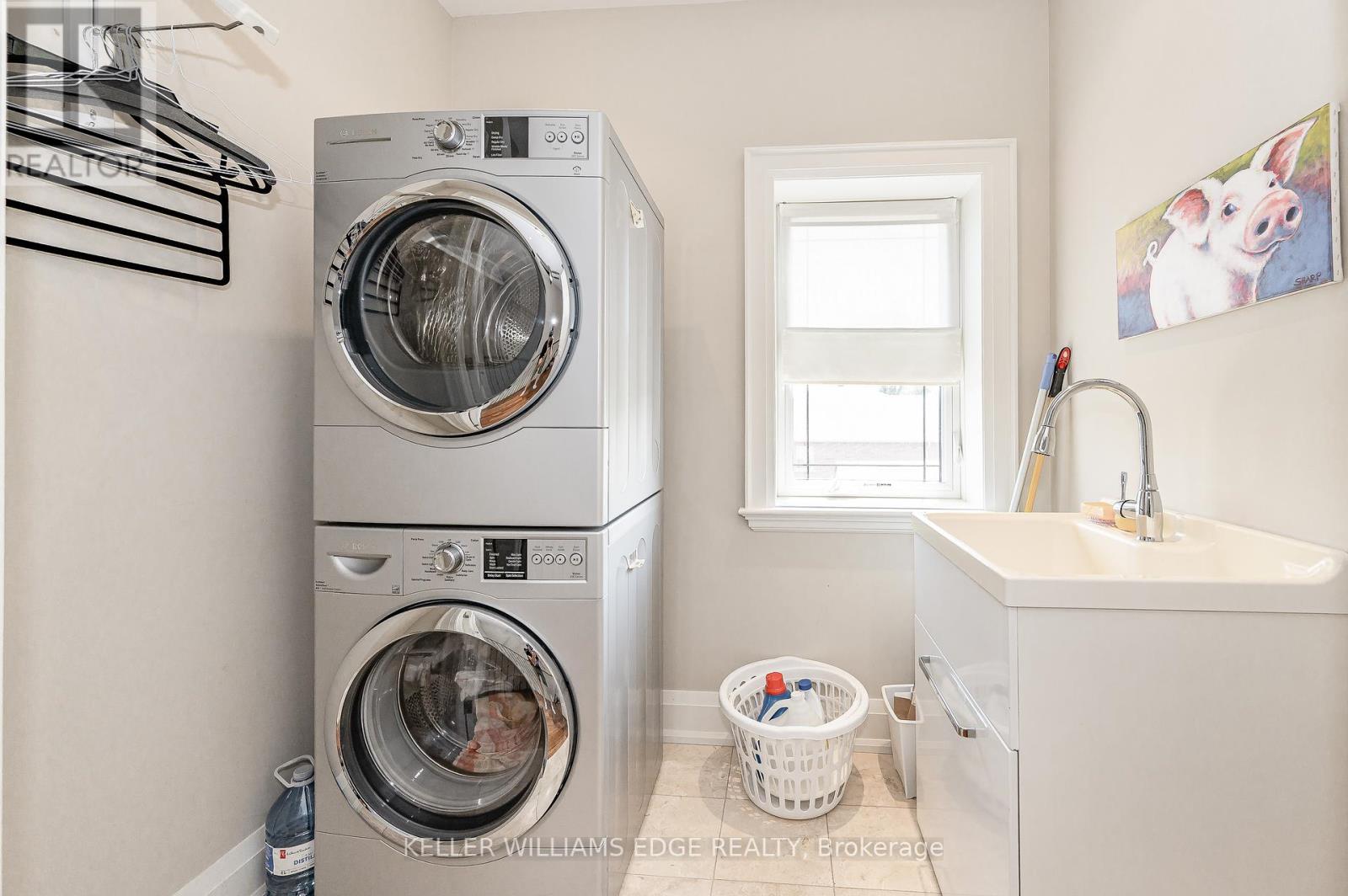 1081 Beach Boulevard, Hamilton (Hamilton Beach), Ontario  L8H 6Z9 - Photo 39 - X12442417