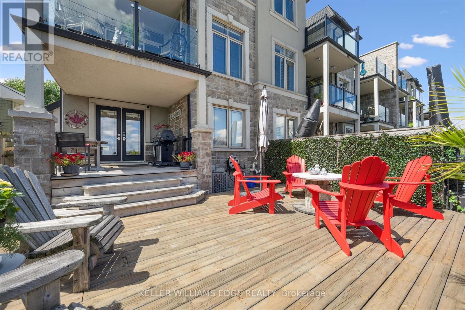 1081 Beach Boulevard, Hamilton (Hamilton Beach), Ontario  L8H 6Z9 - Photo 43 - X12442417