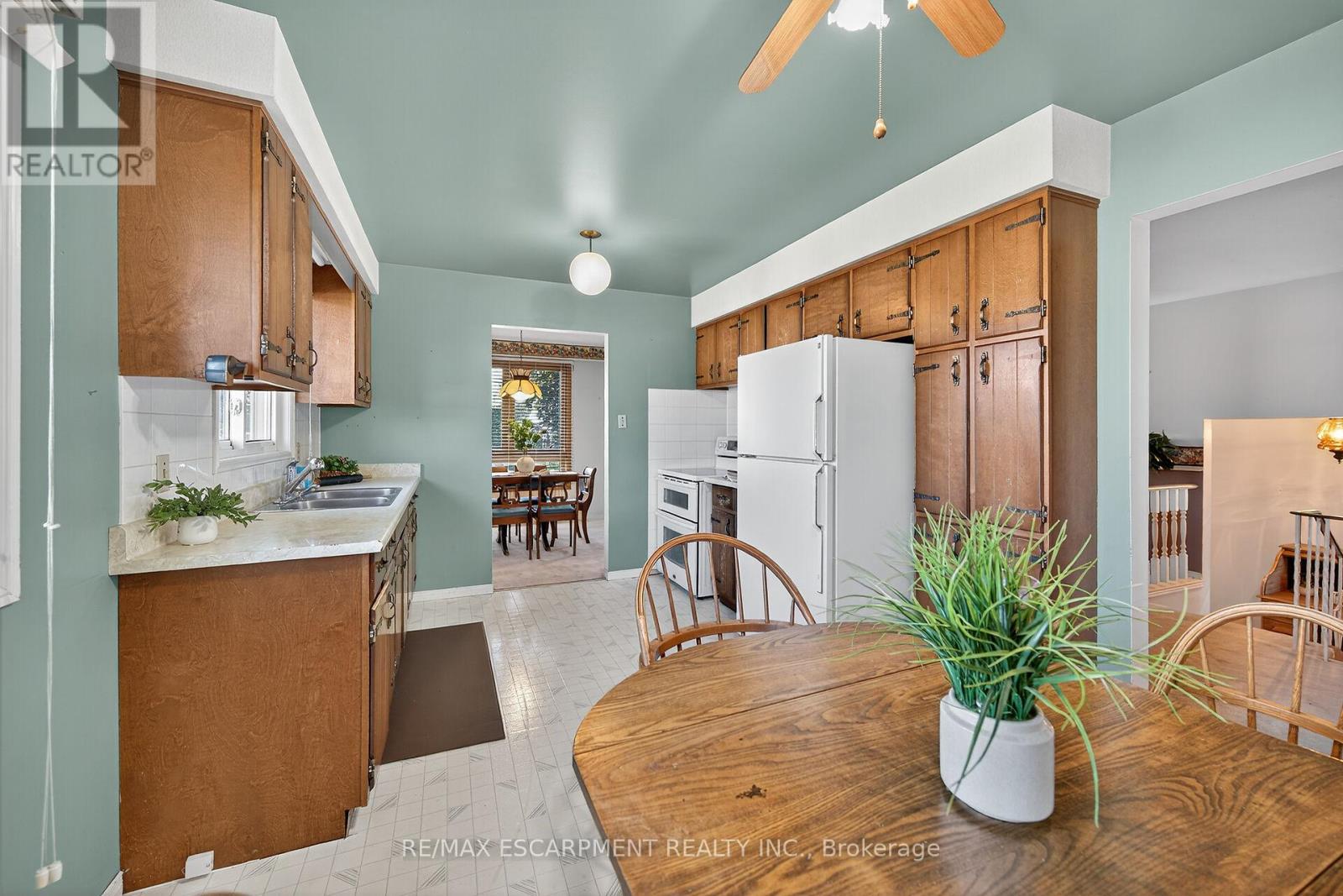 12 Athens Street, Haldimand, Ontario  N0A 1H0 - Photo 19 - X12442420