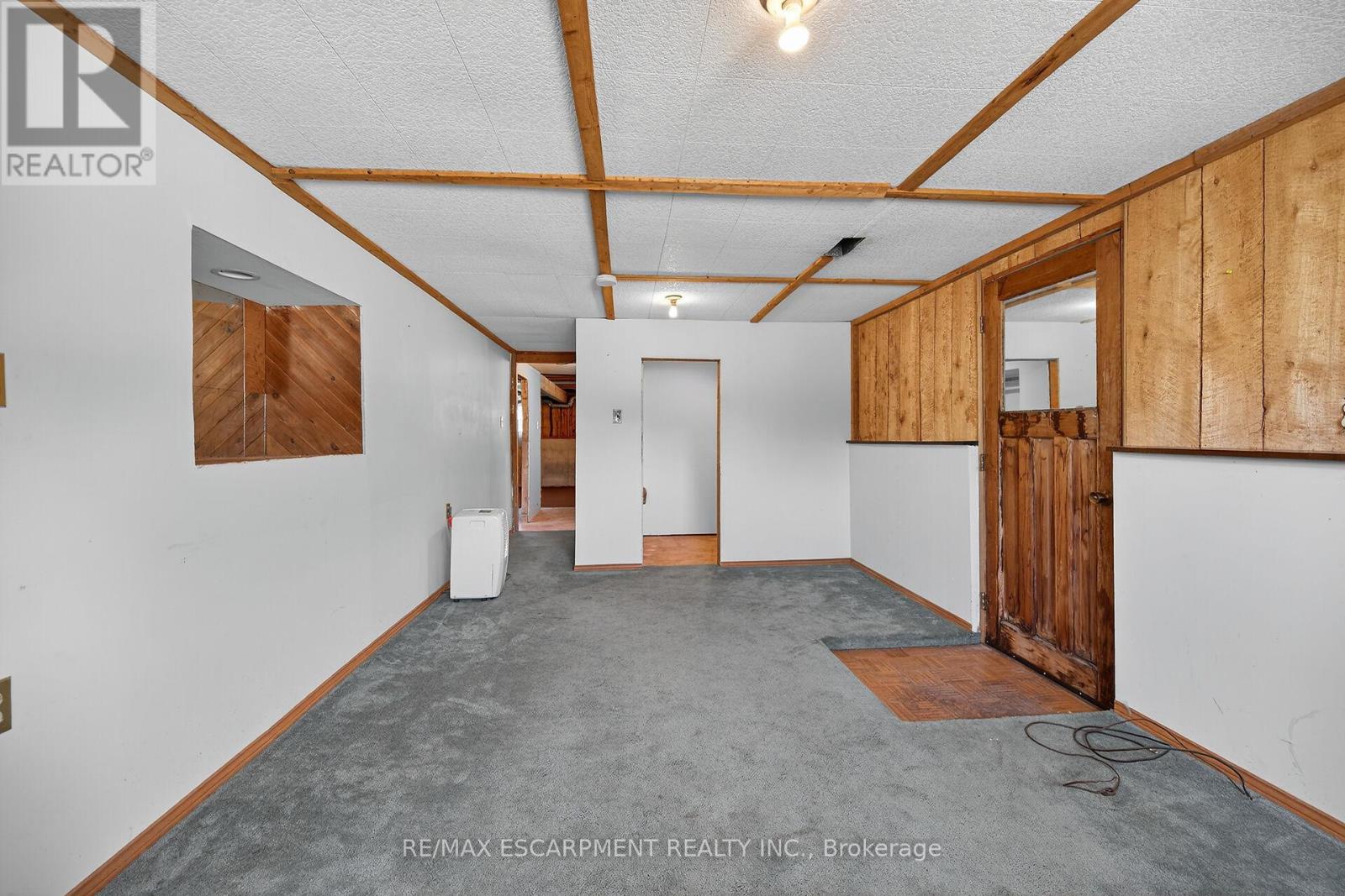 12 Athens Street, Haldimand, Ontario  N0A 1H0 - Photo 32 - X12442420