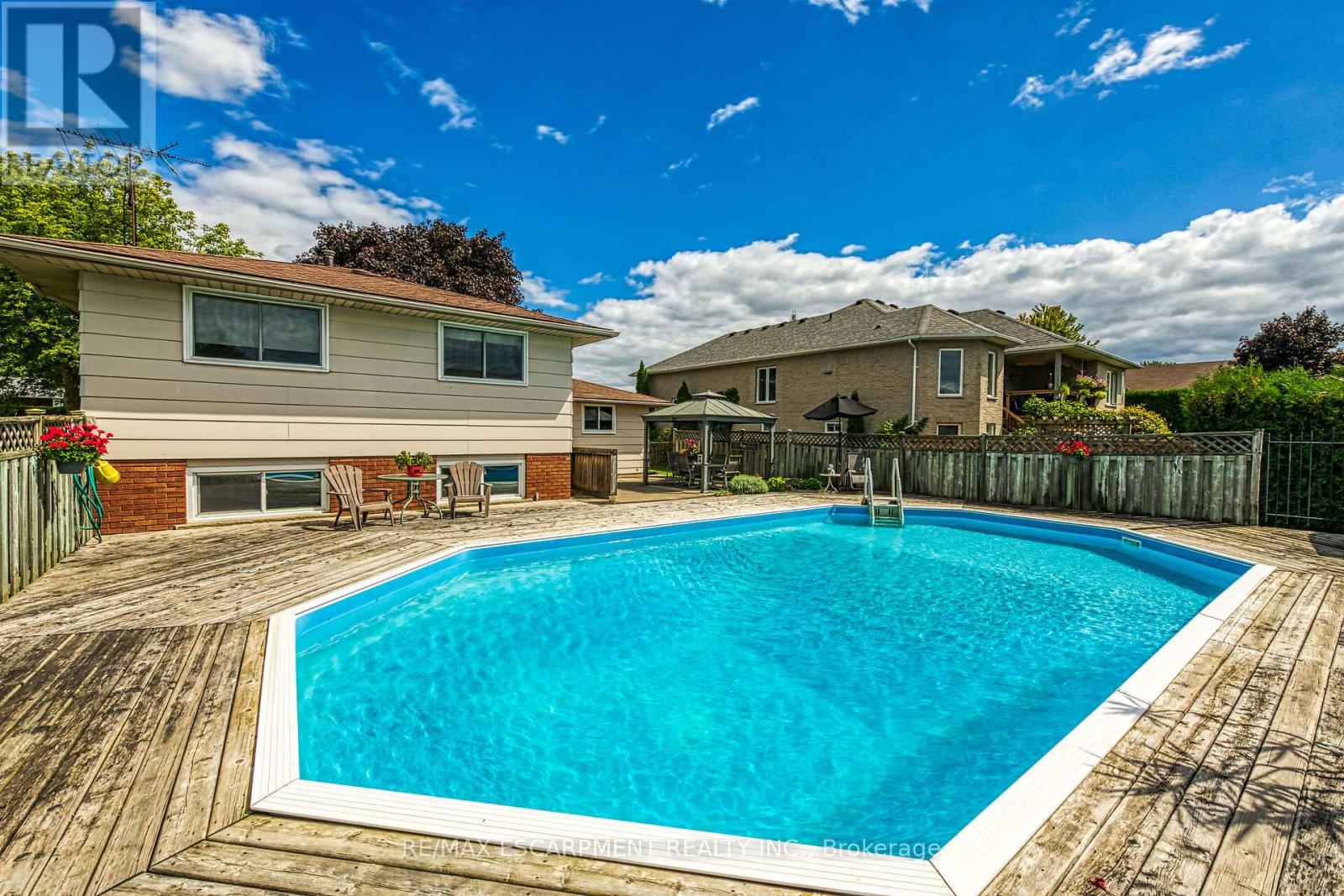 12 Athens Street, Haldimand, Ontario  N0A 1H0 - Photo 36 - X12442420