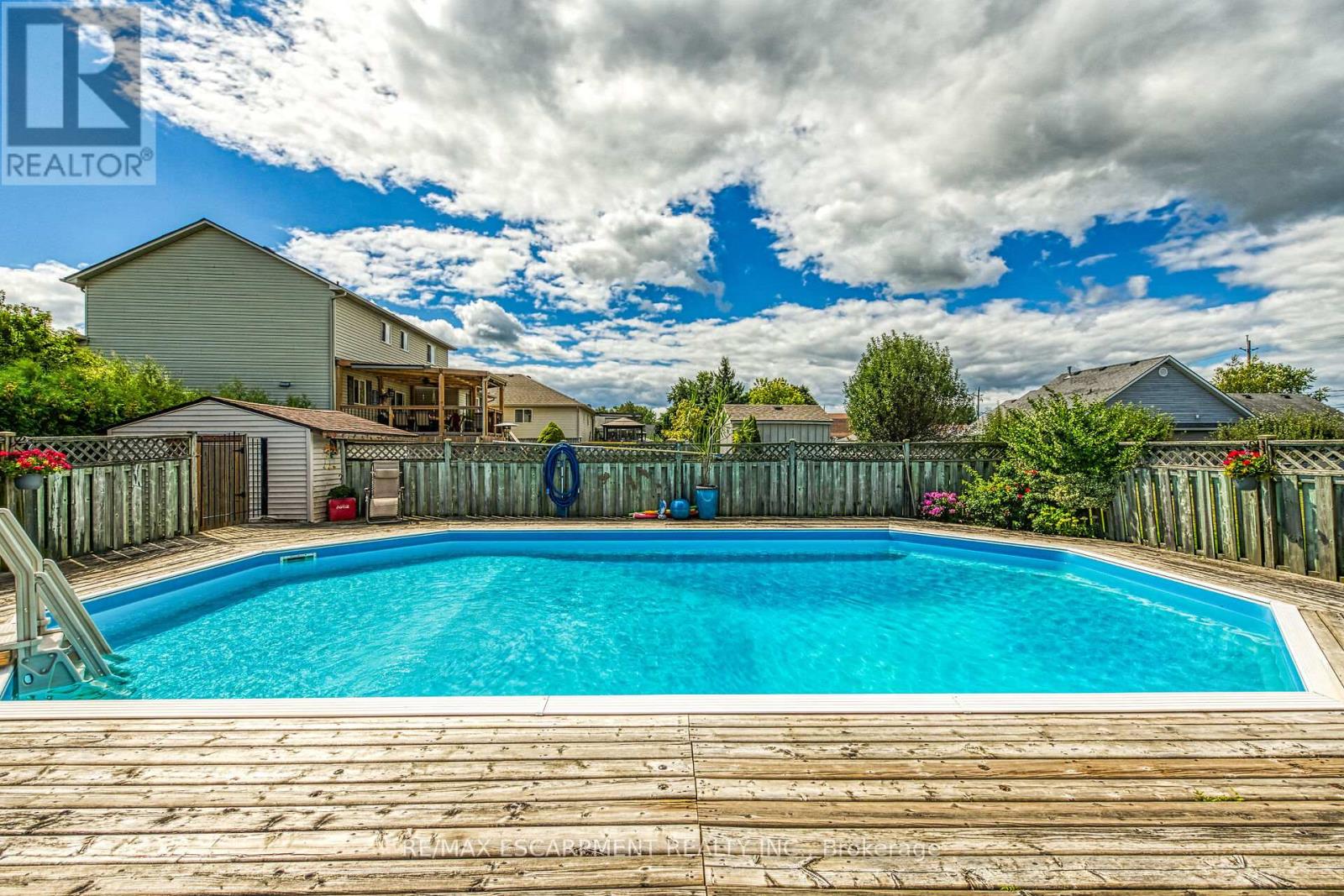 12 Athens Street, Haldimand, Ontario  N0A 1H0 - Photo 39 - X12442420