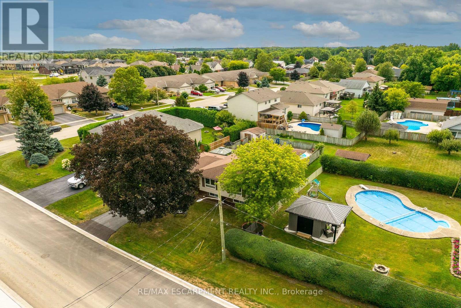 12 Athens Street, Haldimand, Ontario  N0A 1H0 - Photo 47 - X12442420