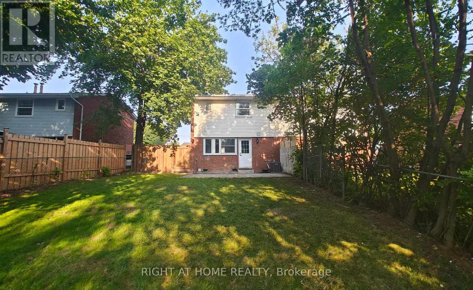 381 East 23rd Street, Hamilton (Burkholme), Ontario  L8V 2X5 - Photo 40 - X12442435
