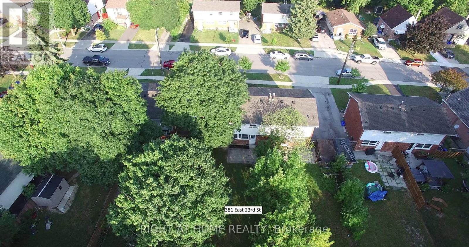 381 East 23rd Street, Hamilton (Burkholme), Ontario  L8V 2X5 - Photo 43 - X12442435