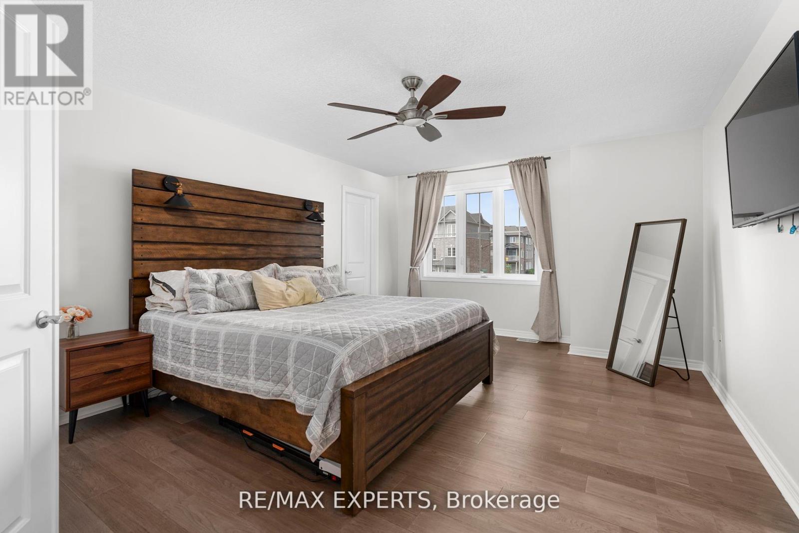316 Dalgleish Trail, Hamilton, Ontario  L0R 1P0 - Photo 28 - X12442458