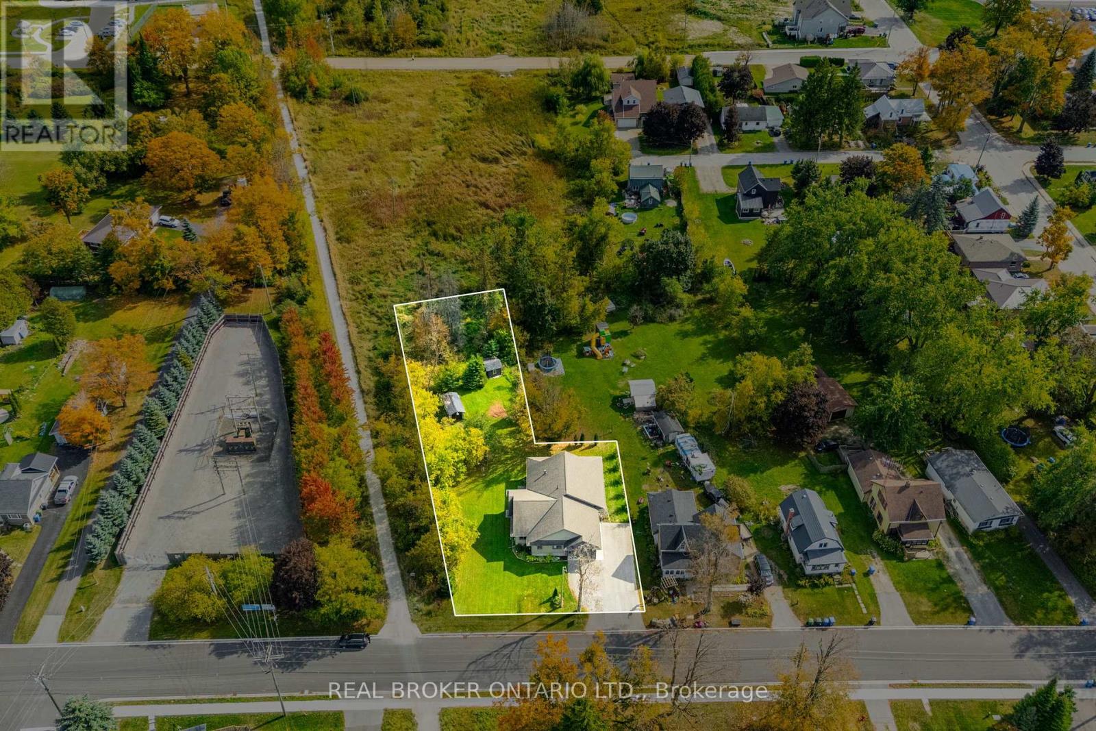 30 Victoria Street W, Southgate, Ontario  N0C 1B0 - Photo 3 - X12442505