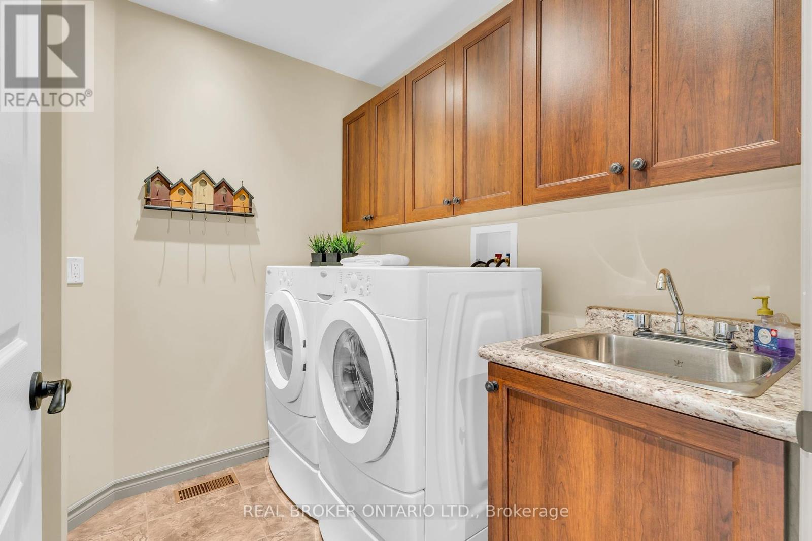 30 Victoria Street W, Southgate, Ontario  N0C 1B0 - Photo 35 - X12442505