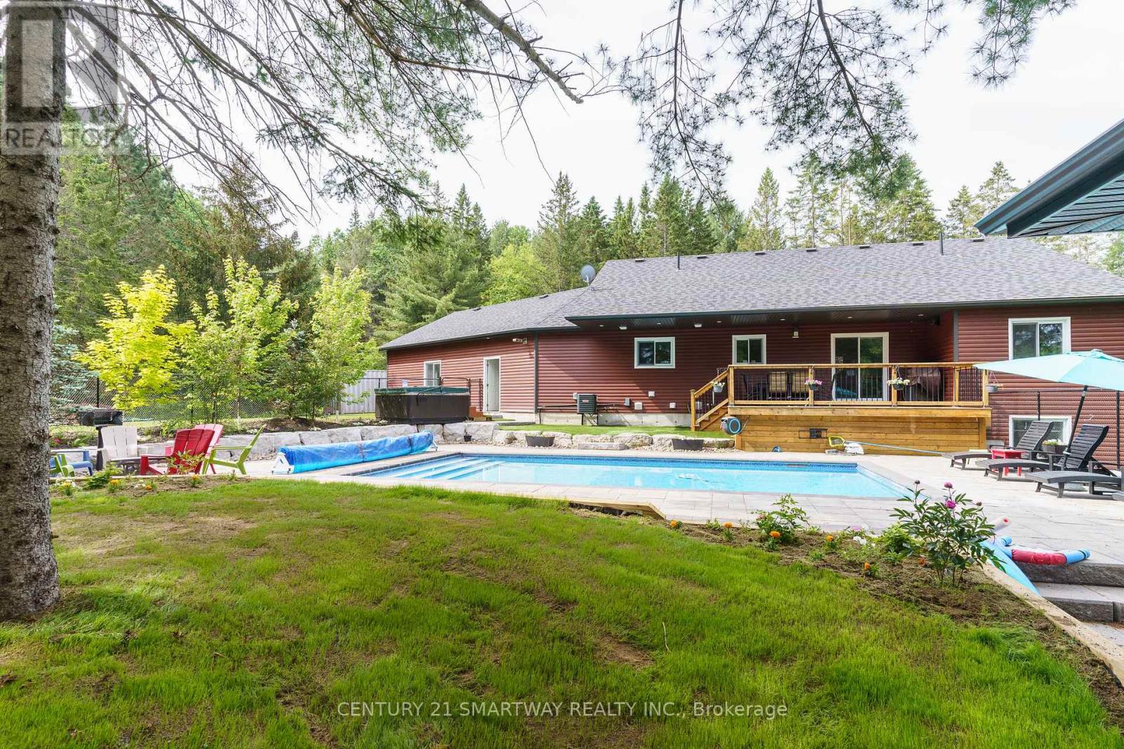 96 Main Street, Burk's Falls, Ontario  P0A 1C0 - Photo 32 - X12442514