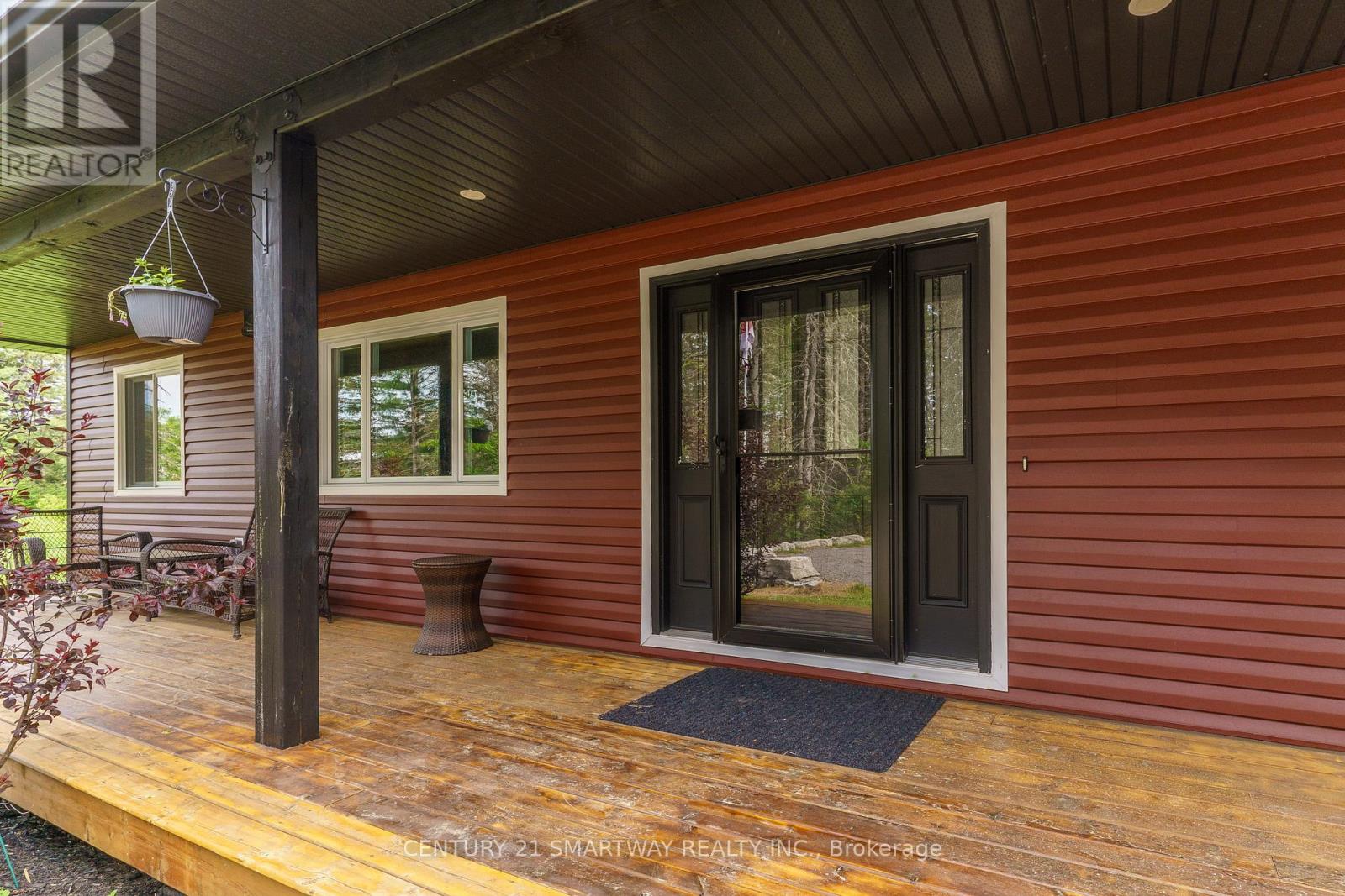 96 Main Street, Burk's Falls, Ontario  P0A 1C0 - Photo 6 - X12442514