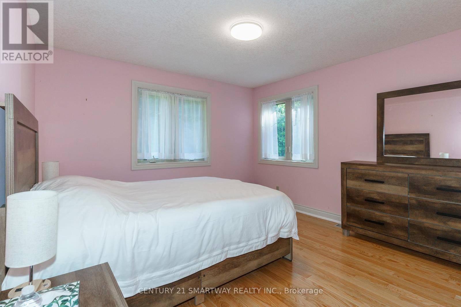1066 Tally-Ho Winter Park Road, Lake Of Bays (Sinclair), Ontario  P1H 2J6 - Photo 25 - X12442529