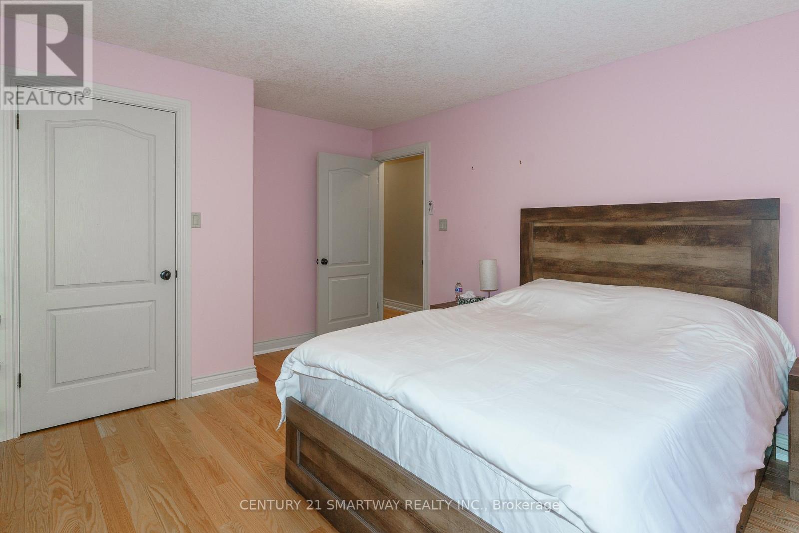 1066 Tally-Ho Winter Park Road, Lake Of Bays (Sinclair), Ontario  P1H 2J6 - Photo 26 - X12442529