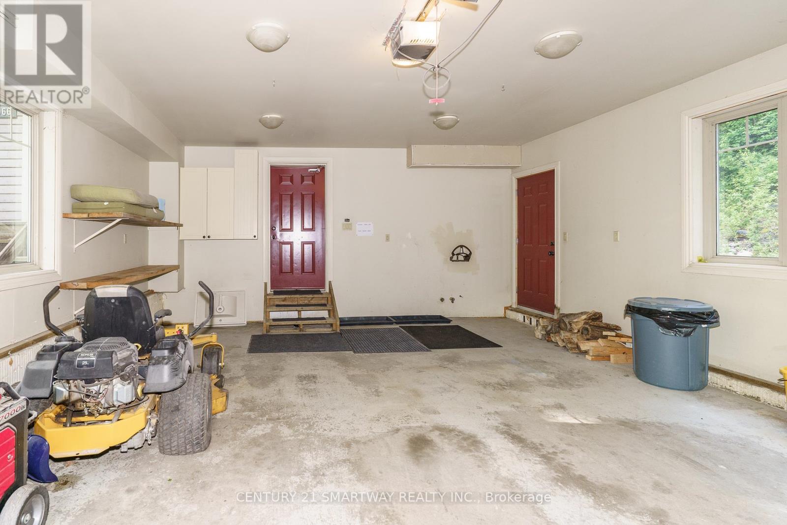 1066 Tally-Ho Winter Park Road, Lake Of Bays (Sinclair), Ontario  P1H 2J6 - Photo 34 - X12442529
