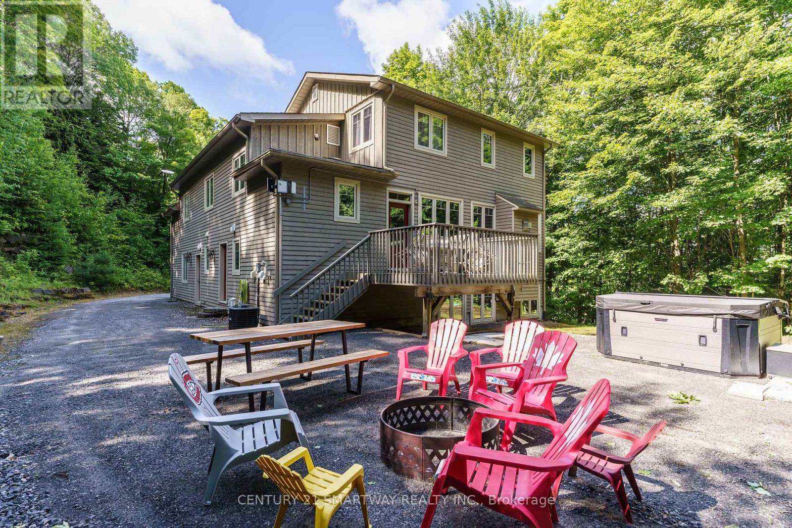 1066 Tally-Ho Winter Park Road, Lake Of Bays (Sinclair), Ontario  P1H 2J6 - Photo 39 - X12442529