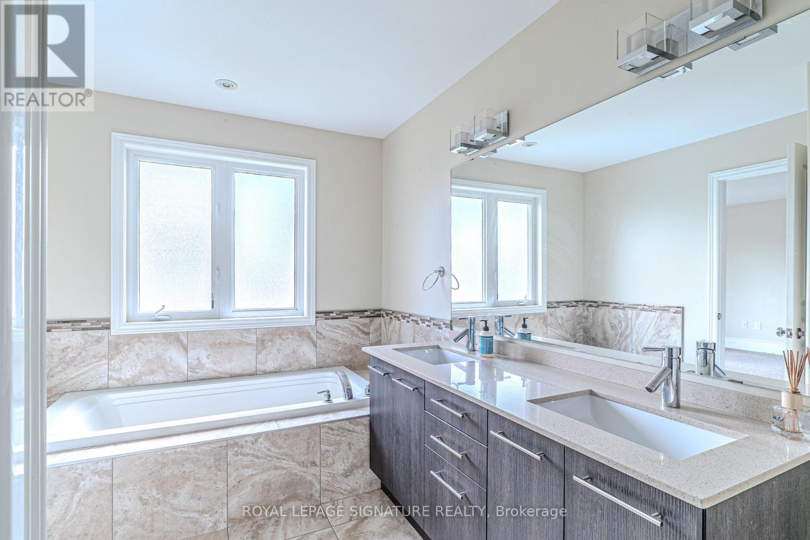 6502 Desanka Avenue, Niagara Falls (Forestview), Ontario  L2H 0B4 - Photo 18 - X12442532