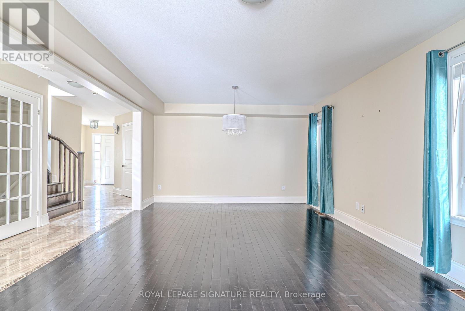 6502 Desanka Avenue, Niagara Falls (Forestview), Ontario  L2H 0B4 - Photo 7 - X12442532