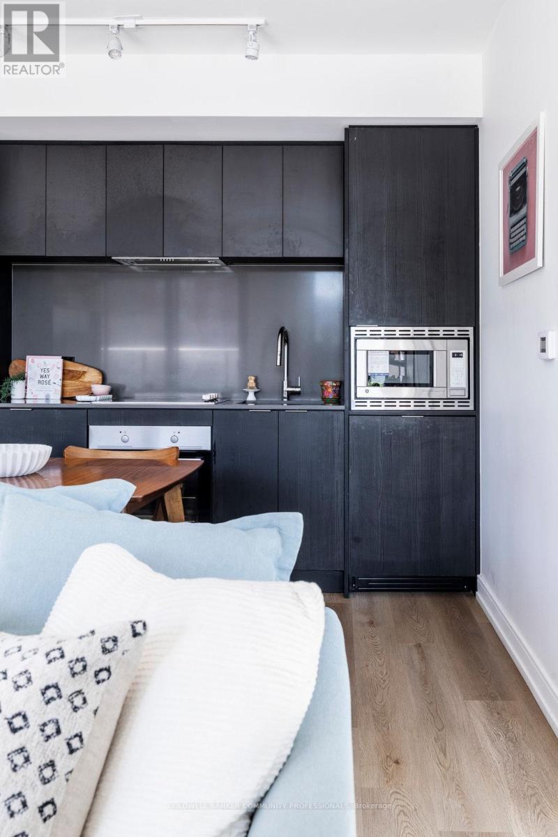 727 - 1 Jarvis Street, Hamilton, Ontario L8R 0A8 - Photo 20 - X12442533