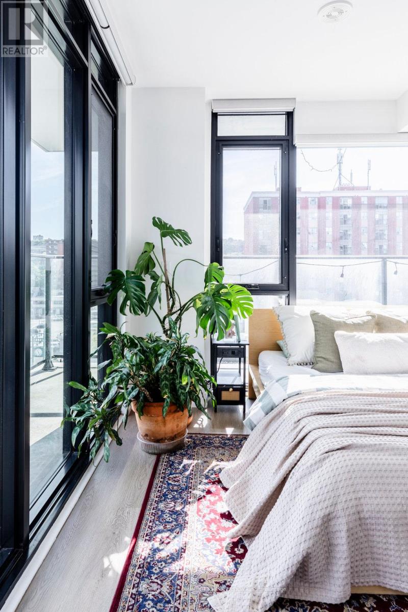 727 - 1 Jarvis Street, Hamilton, Ontario L8R 0A8 - Photo 23 - X12442533