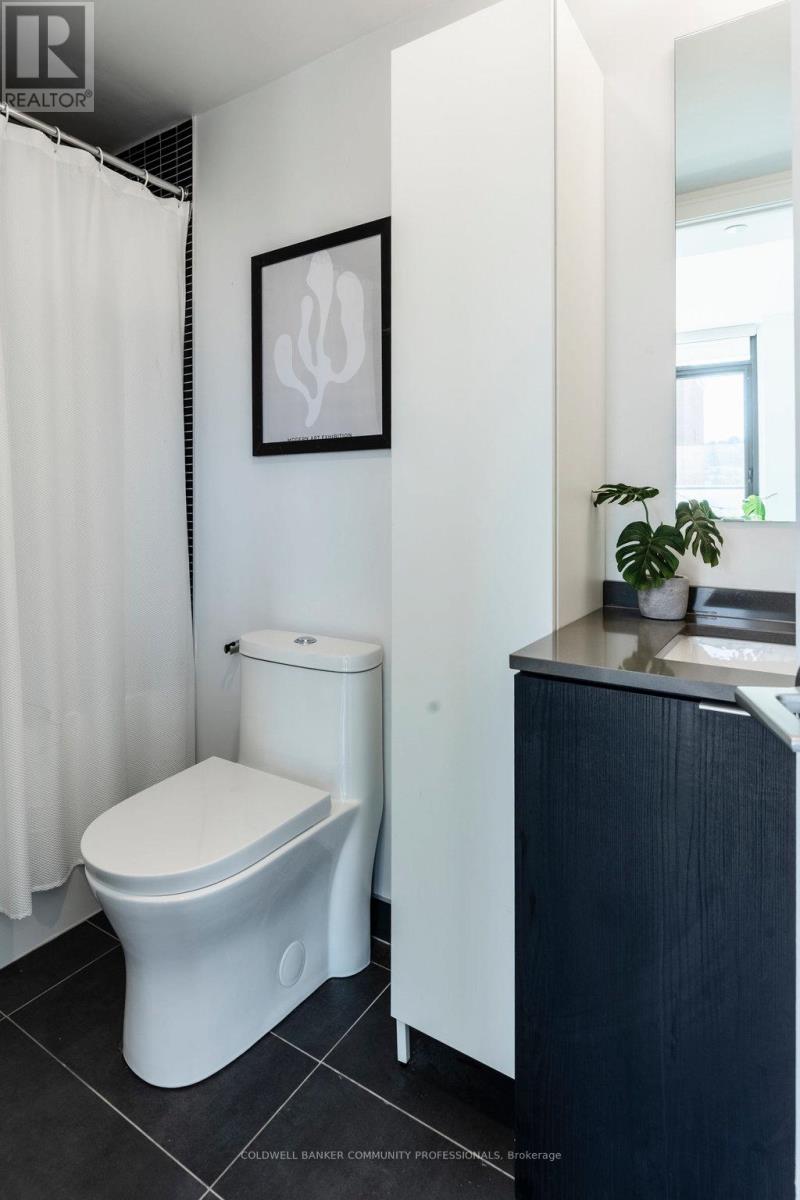 727 - 1 Jarvis Street, Hamilton, Ontario L8R 0A8 - Photo 27 - X12442533