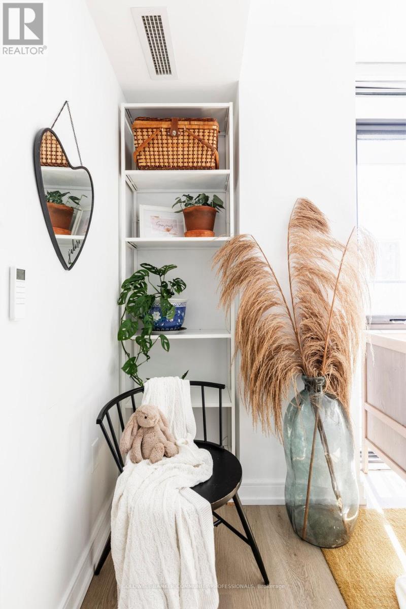 727 - 1 Jarvis Street, Hamilton, Ontario L8R 0A8 - Photo 37 - X12442533