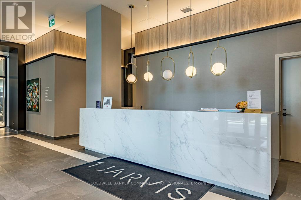 727 - 1 Jarvis Street, Hamilton, Ontario L8R 0A8 - Photo 4 - X12442533