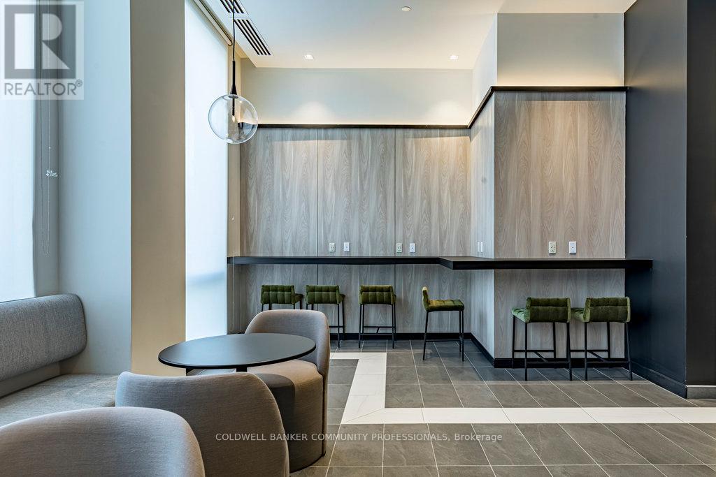 727 - 1 Jarvis Street, Hamilton, Ontario L8R 0A8 - Photo 44 - X12442533