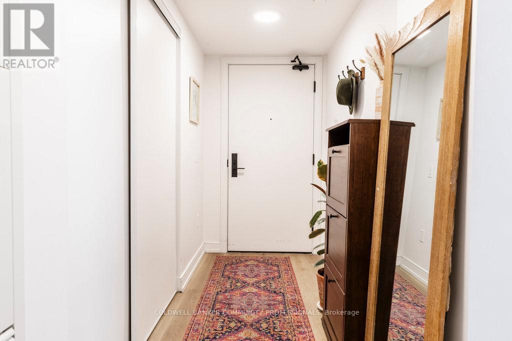 727 - 1 Jarvis Street, Hamilton, Ontario L8R 0A8 - Photo 6 - X12442533