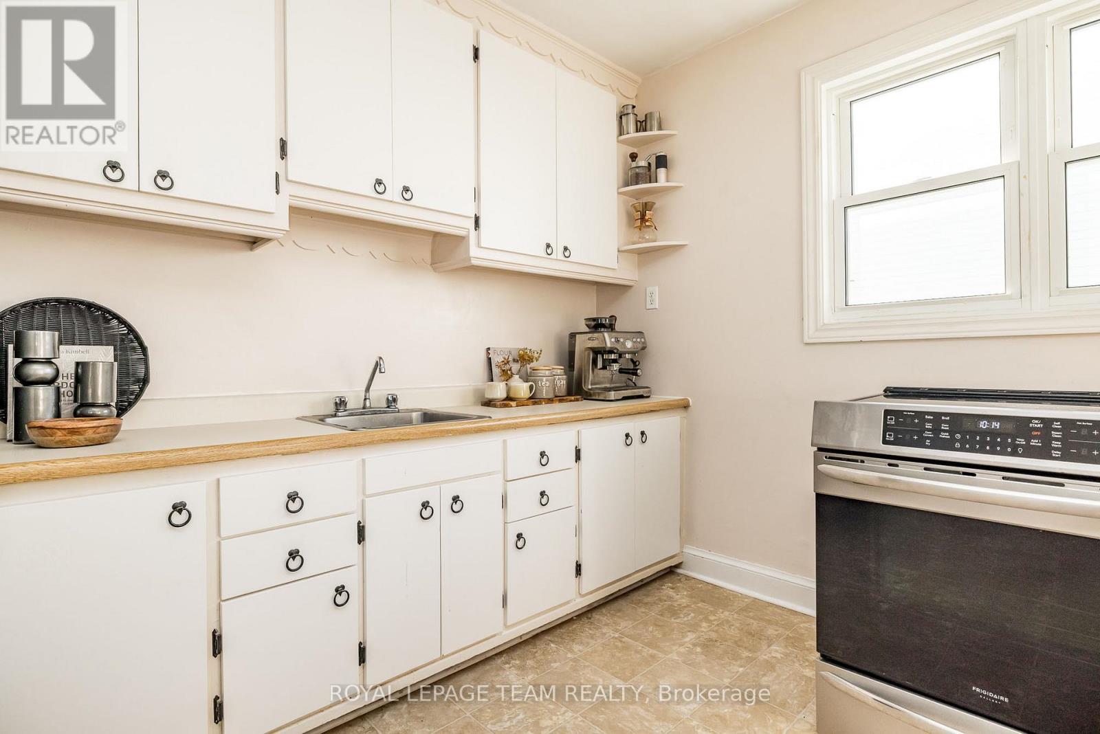 192 Durocher Street, Ottawa, Ontario  K1L 7S3 - Photo 11 - X12442655