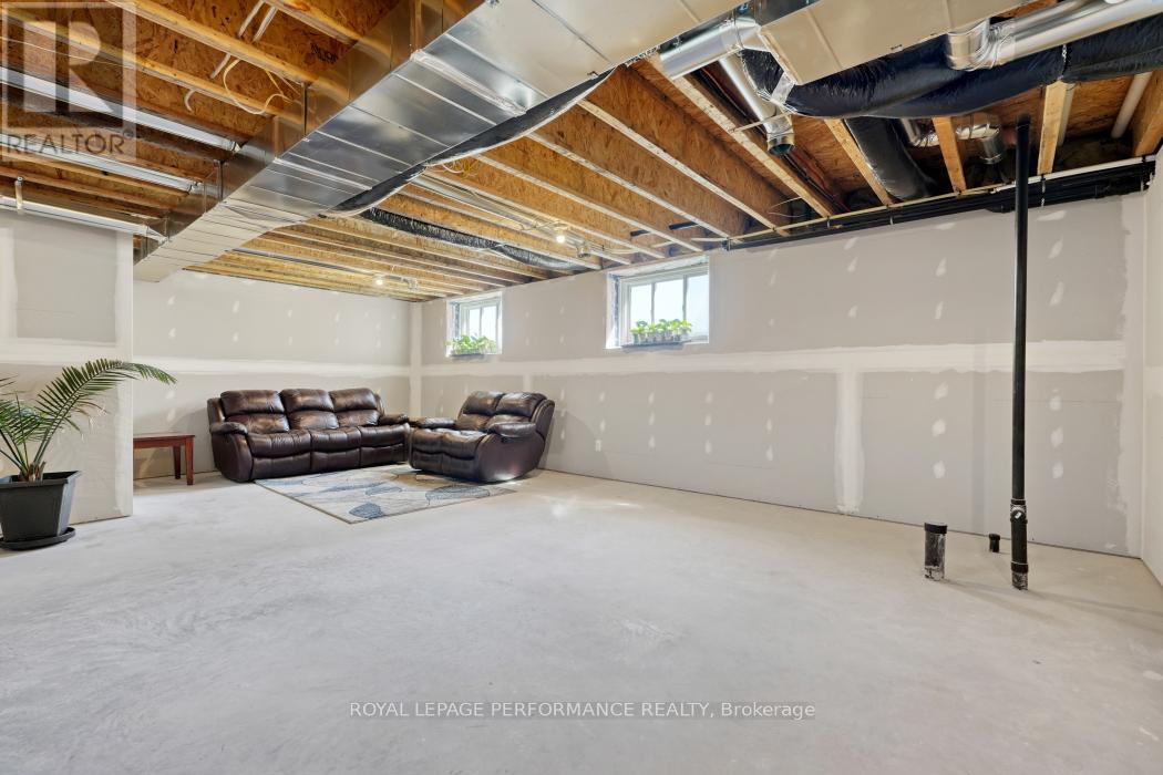 658 Chillon Street, Alfred And Plantagenet, Ontario  K0A 3K0 - Photo 29 - X12442711