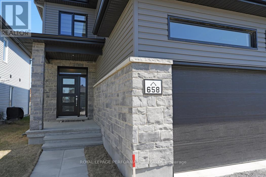 658 Chillon Street, Alfred And Plantagenet, Ontario  K0A 3K0 - Photo 3 - X12442711