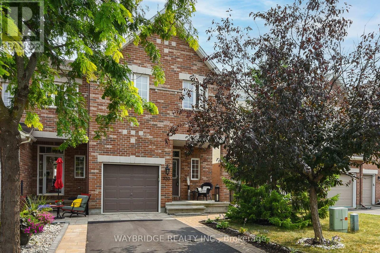 220 Jersey Tea Circle, Ottawa, Ontario  K1V 2L4 - Photo 1 - X12442721