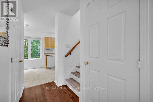 320 Gotham Private, Ottawa, Ontario  K2C 4G7 - Photo 11 - X12442739