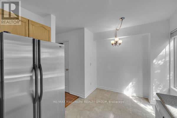 320 Gotham Private, Ottawa, Ontario  K2C 4G7 - Photo 14 - X12442739