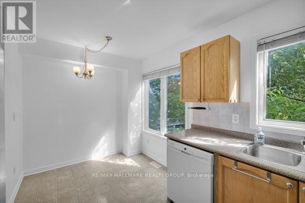 320 Gotham Private, Ottawa, Ontario  K2C 4G7 - Photo 16 - X12442739