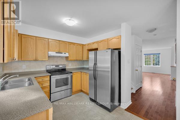320 Gotham Private, Ottawa, Ontario  K2C 4G7 - Photo 19 - X12442739