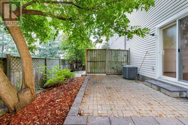 320 Gotham Private, Ottawa, Ontario  K2C 4G7 - Photo 34 - X12442739