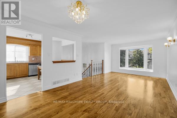 29 Montana Way, Ottawa, Ontario  K2J 4M5 - Photo 10 - X12442772