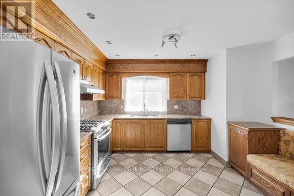 29 Montana Way, Ottawa, Ontario  K2J 4M5 - Photo 13 - X12442772