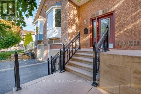 29 Montana Way, Ottawa, Ontario  K2J 4M5 - Photo 3 - X12442772