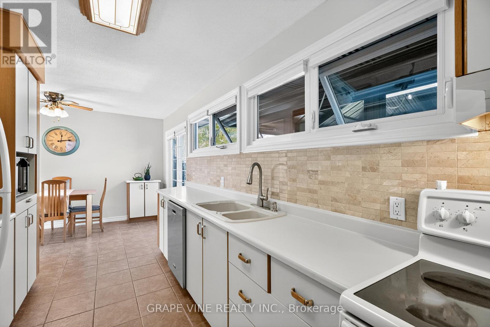 5041 Thunder Road, Ottawa, Ontario  K0A 1K0 - Photo 20 - X12442778