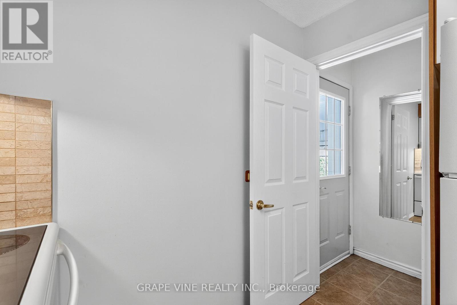 5041 Thunder Road, Ottawa, Ontario  K0A 1K0 - Photo 21 - X12442778