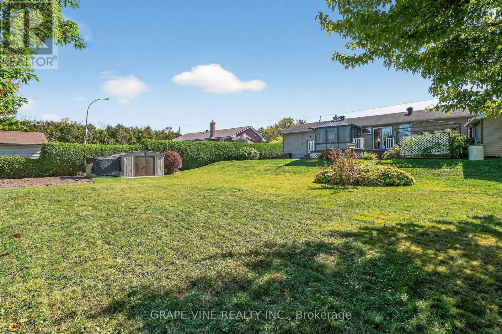 5041 Thunder Road, Ottawa, Ontario  K0A 1K0 - Photo 6 - X12442778