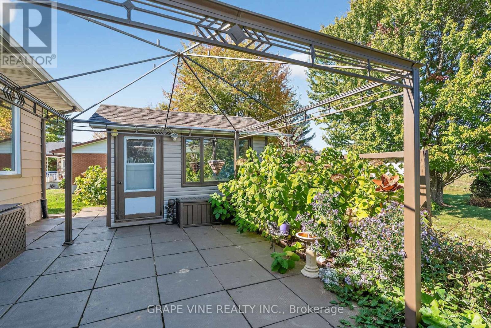 5041 Thunder Road, Ottawa, Ontario  K0A 1K0 - Photo 9 - X12442778