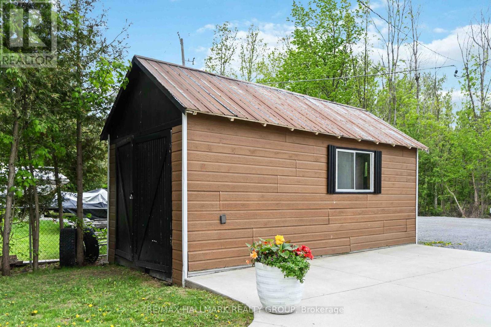 2824 Barts Lane, Ottawa, Ontario  K0G 1J0 - Photo 2 - X12442800