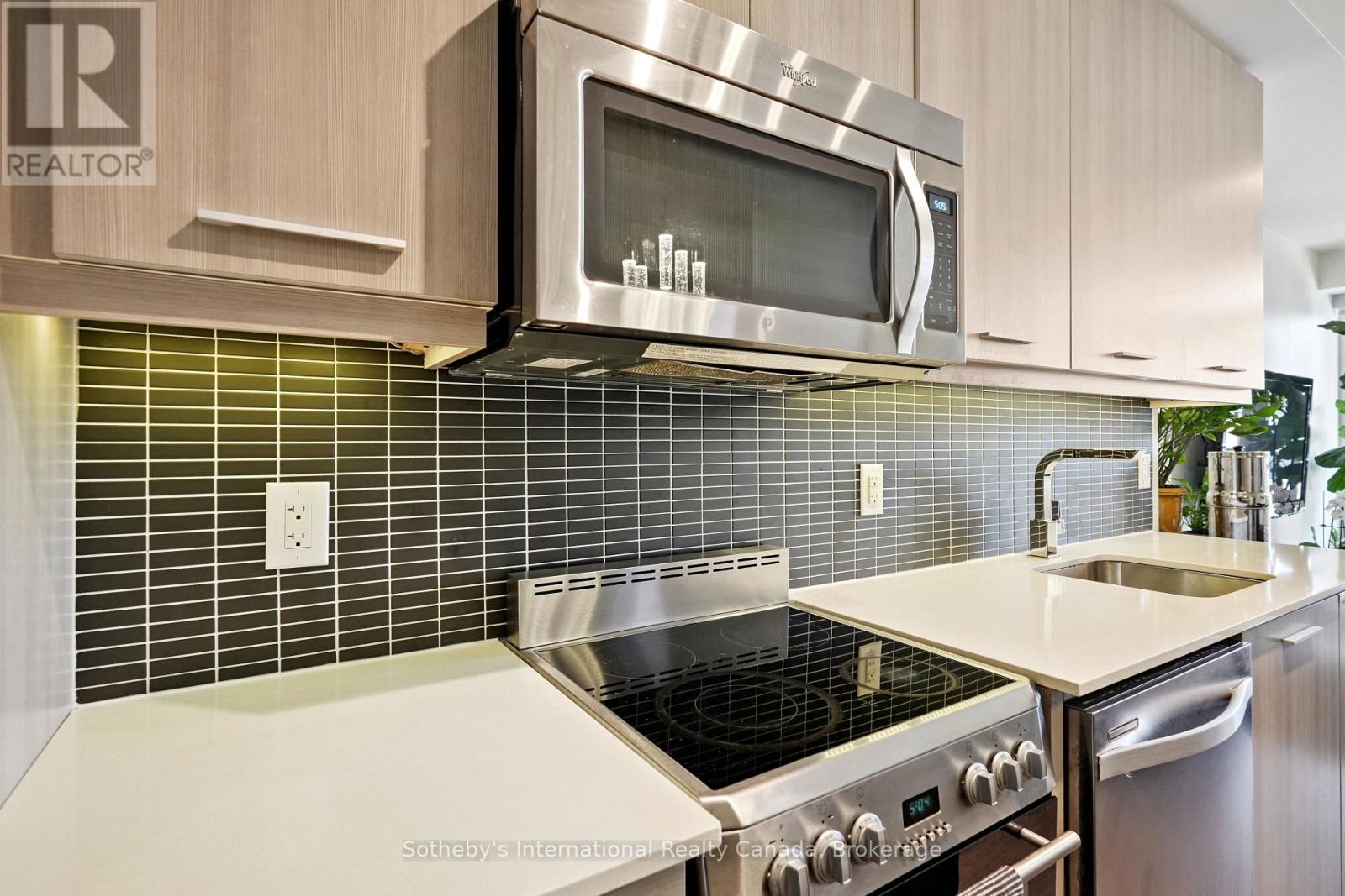 903 - 105 George Street, Toronto, Ontario  M5A 0L4 - Photo 8 - C12442677